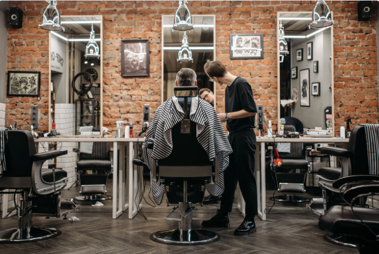 Машинки для стрижки волосся з лезами з титановим покриттям: переваги